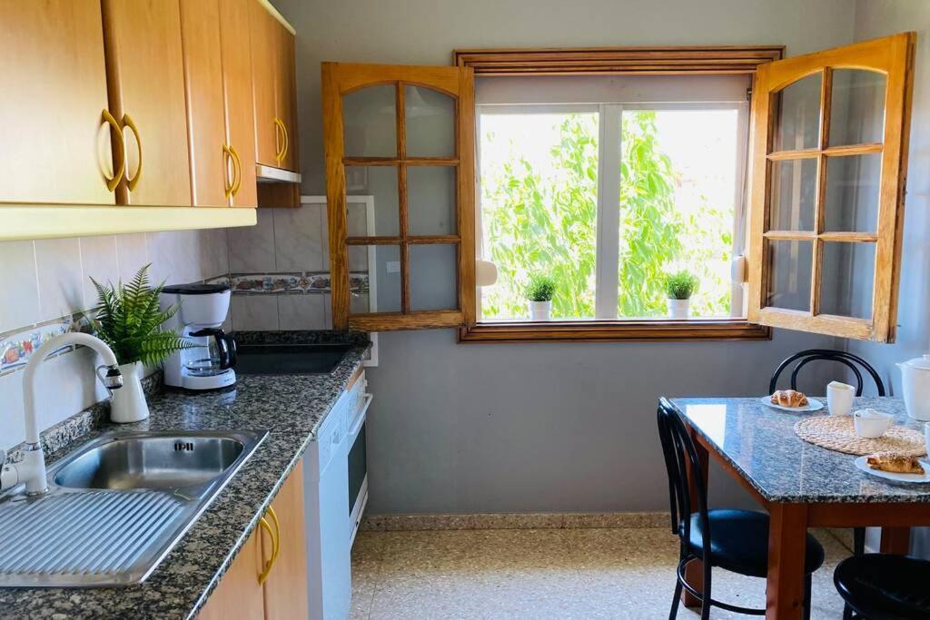 2 Apartments With Private Pool At Villa Diaz Aleman 살로브레 외부 사진