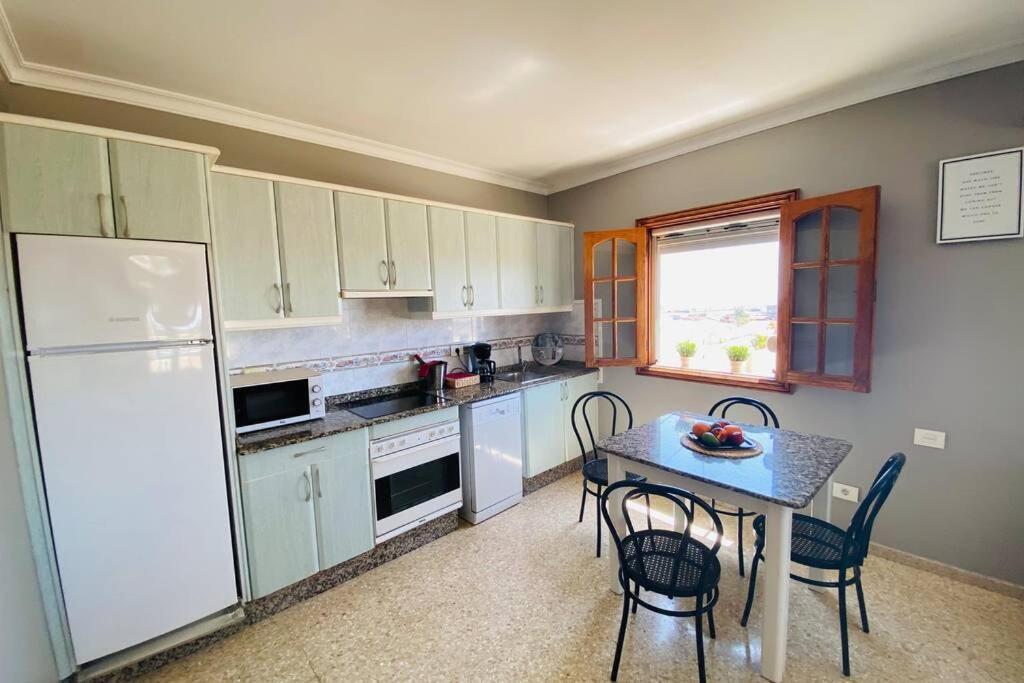 2 Apartments With Private Pool At Villa Diaz Aleman 살로브레 외부 사진