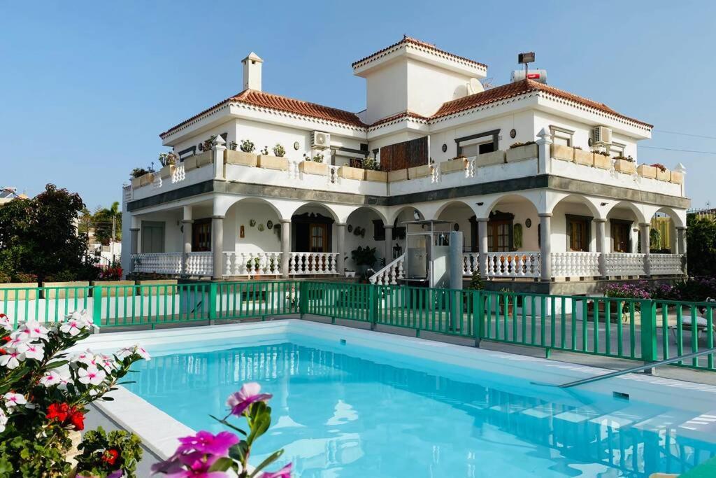 2 Apartments With Private Pool At Villa Diaz Aleman 살로브레 외부 사진